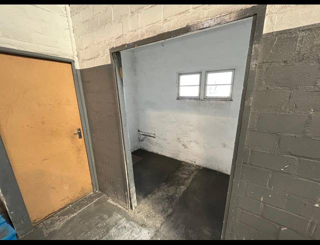 1,558.50M² WAREHOUSE TO LET IN EPPING INDUSTRIAL